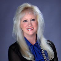 Sotheby's International Realty Inc. Employee Michelle Ouellette's profile photo