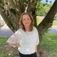 RE/MAX  UNITED Employee Lynn Goldenberg's profile photo