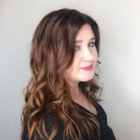 SecondShop Employee Allye Vice's profile photo