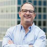 E-mail e número de telefone de John Brecker