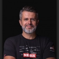 Email e telefono di Martin Pecko