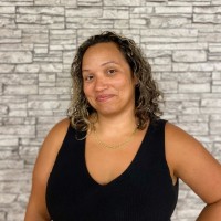 Luzanne Burt Email & Phone Number