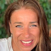 Sarah Devonport Email & Phone Number