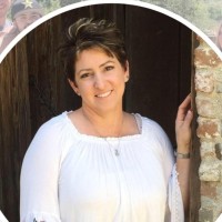 PRP Seats Employee Bonnie Fowler's profile photo