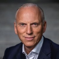 E-mail e número de telefone de Pieter Nota