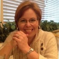 Eviva Employee Julie Halstead's profile photo