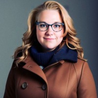Amanda Stapleton Email & Phone Number