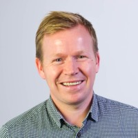 Iain Cairns Email