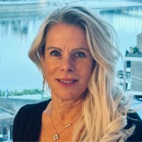 P.T. Hutchins Company Employee Stephanie Lueder's profile photo