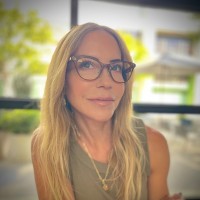 Kimberly Moss Email & Phone Number