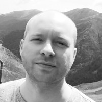 Robert Prądziński Email