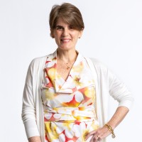 Eliana Dionisio Email & Phone Number