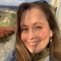 Vanessa Valmont Email