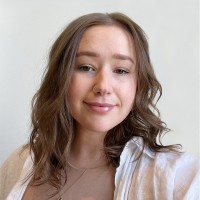 Emma Roberts Email