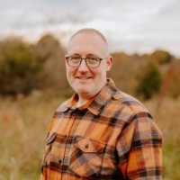 Caleb Parr Email & Phone Number