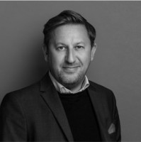 Andreas Engström Email