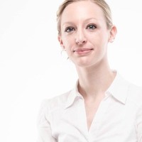 Anja Lamp Email