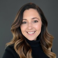 LAMARS DONUTS Employee Natalie Charleston's profile photo