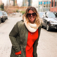 BlueMan Employee Camila Albernaz's profile photo