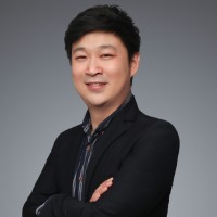 Toys"R"Us Employee Paul Li's profile photo