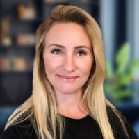Ashleigh Holmquist Email & Phone Number
