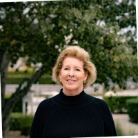 Linda Gunn Email & Phone Number