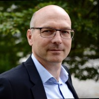 Stefan Bichlmeier Email