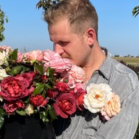 Wiktor Znaniecki Email
