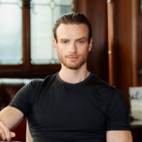 Erik Wallace Email & Phone Number