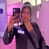 Yosselyne Vargas Email & Phone Number