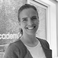 implantcast GmbH Employee Judith Pönsgen's profile photo