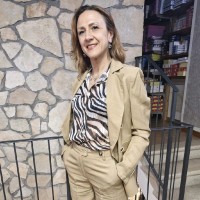 Vania Casarotto Email