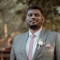 MacVil Carvalho Email