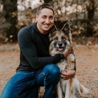 Visual Installations LLC Employee Austin Park's profile photo