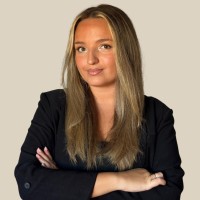 Elena Benítez Email