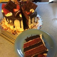 Kaliz Cakes and Kreations
