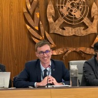 Julius Möller Email