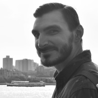 Laszlo Ujvari Email