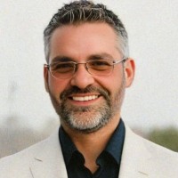 Lading Employee Peter Paizes's profile photo