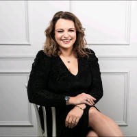 Gartner Employee Anna Young's profile photo