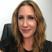 Step by Step Employee Deanne Chincola's profile photo