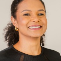FA.VELA Employee Débora Silva's profile photo