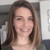 Universe Employee April de Zen's profile photo