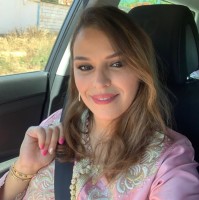 étiquette Employee Nora Hammouallal's profile photo