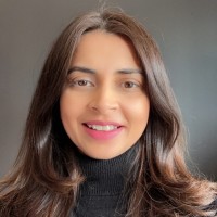 Amina Alavi Email & Phone Number