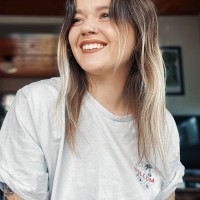 Email e telefono di Jess Caddick