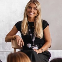 Lauren Hurst Email