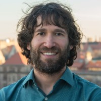Daniel Holz Email & Phone Number