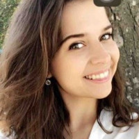 LA HALLE Employee Pauline Denis's profile photo