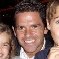 E-mail e número de telefone de Neil Piacenti